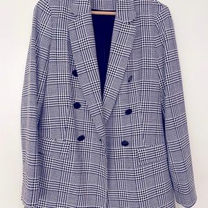 Tahari Blazer size S.